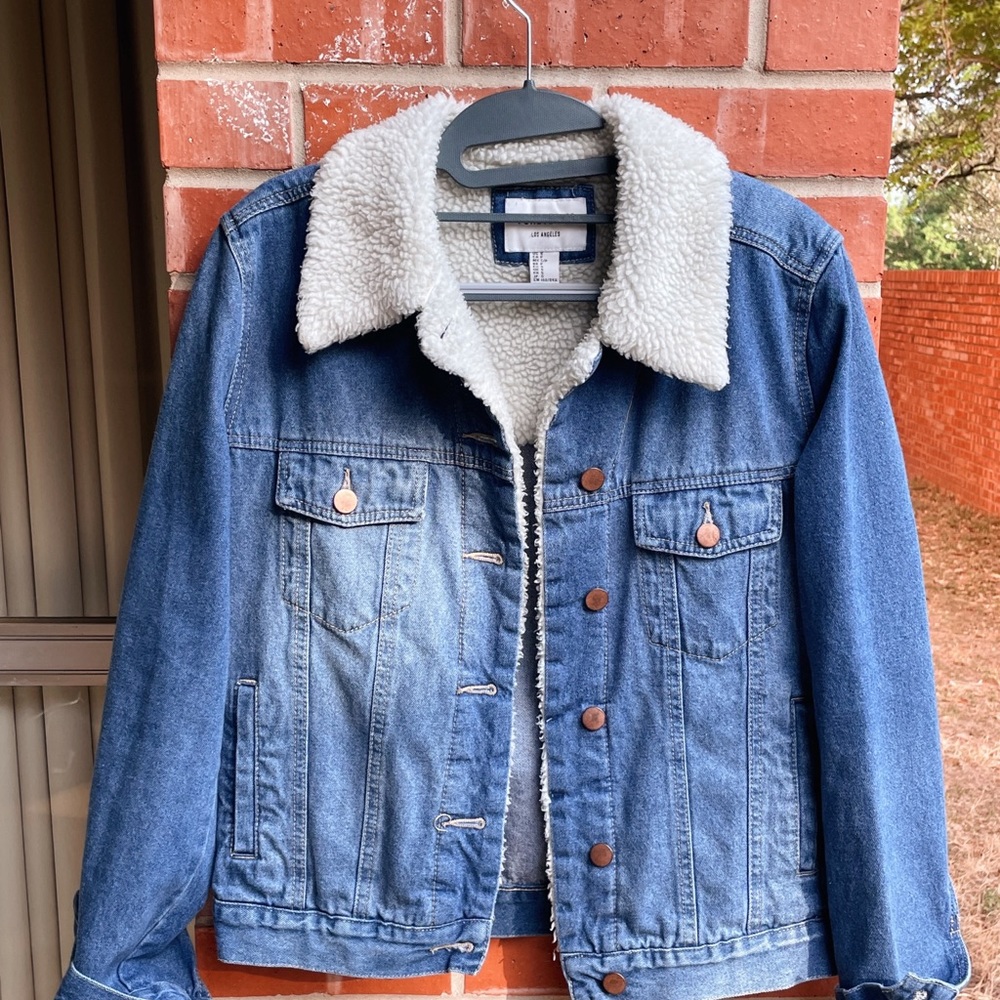 Forever 21 shearling lined / Sherpa lined denim jacket